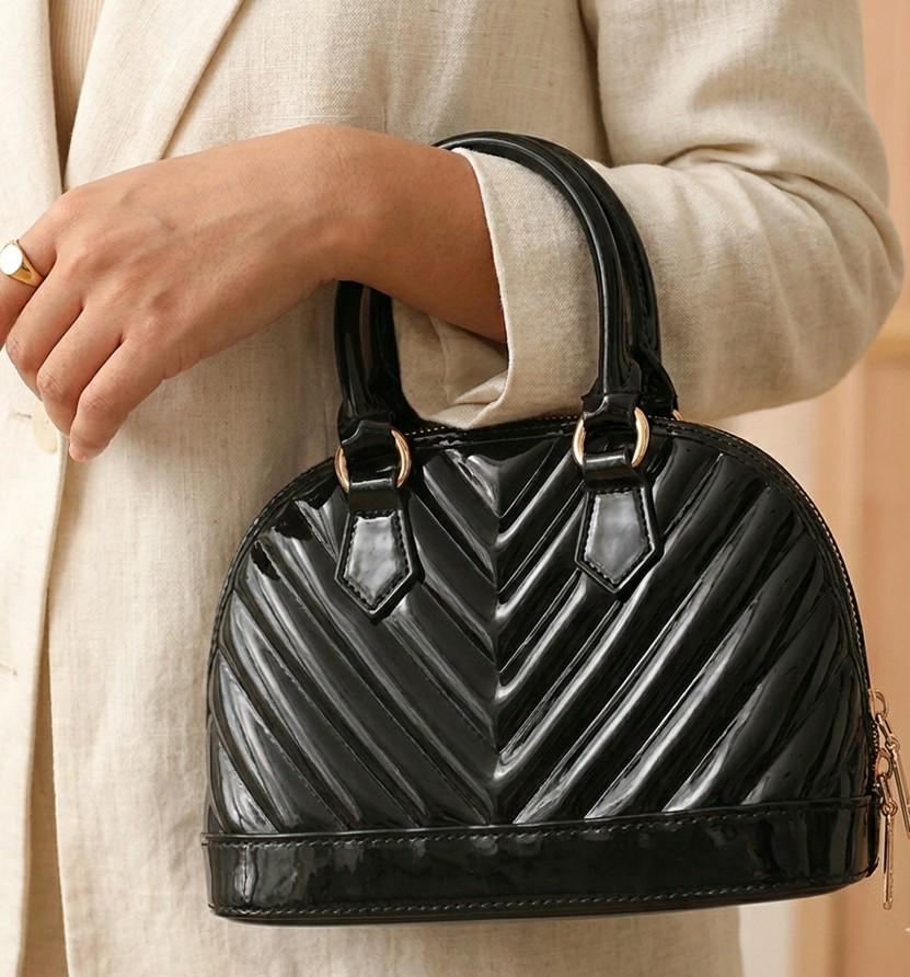 Mini Jelly Tote Bag – Clear PVC Handbag | Trendy Classy Handbag for Women | Beach Purse