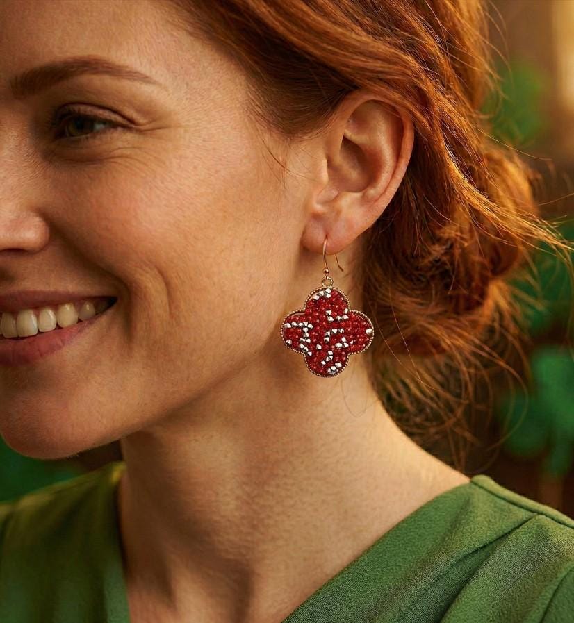 Glitter Stone Clover Dangle Earrings – Sparkly Shamrock Drop Jewelry for St. Patrick’s Day