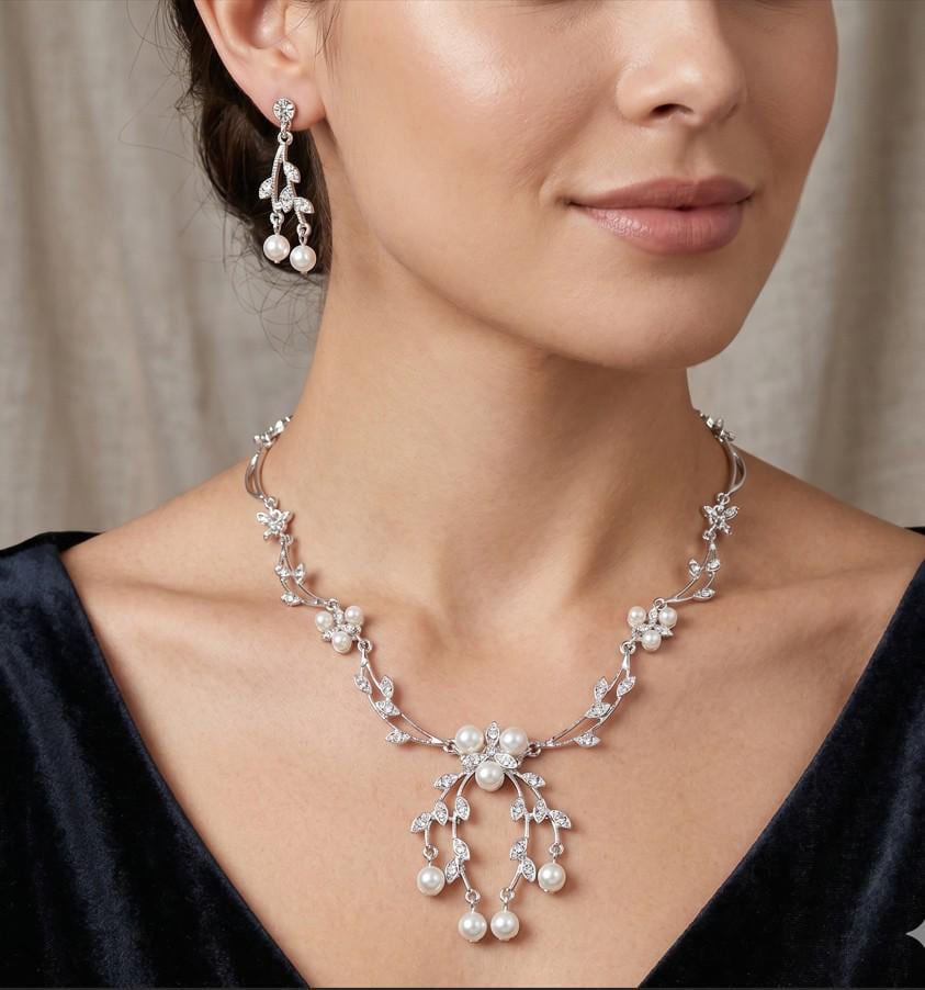 Floral Pearl Crystal Rhinestone Necklace, Vintage Style Bridal Wedding Jewelry