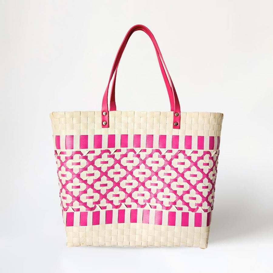 Quatrefoil Basket Weave Tote Bag | Chic Woven Shoulder Bag, Eco-Plastic Purse