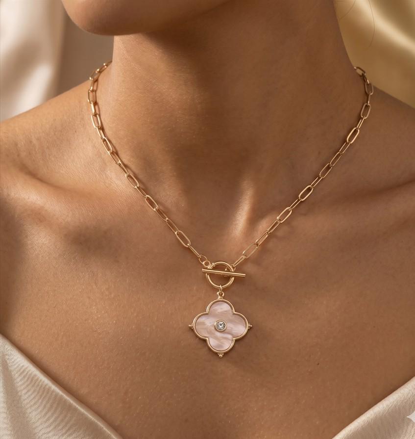 Quatrefoil Toggle Charm Paperclip Pendant Chain Necklace | Trendy Layered Statement Jewelry for Women